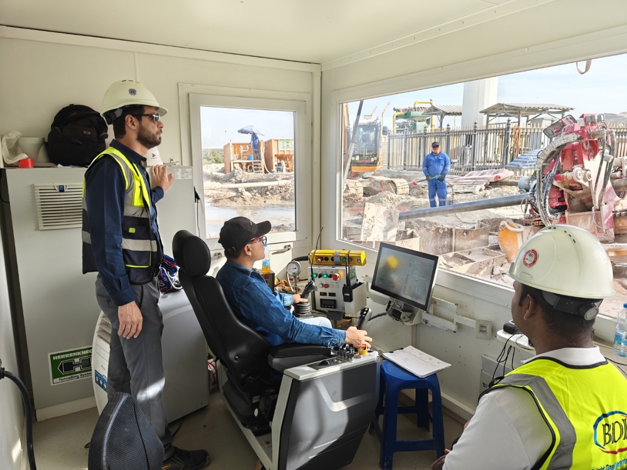 Duct / Pipeline Crossing by HDD Methods